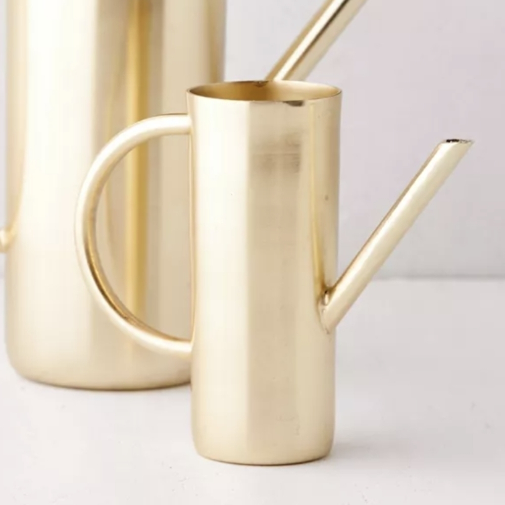 Roxy Watering Can Vase in Rubbed Gold Tone Size Small NWT - Picture 3 of 4